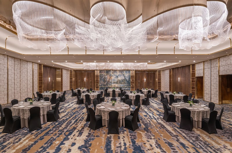 2 exclusive banquet halls