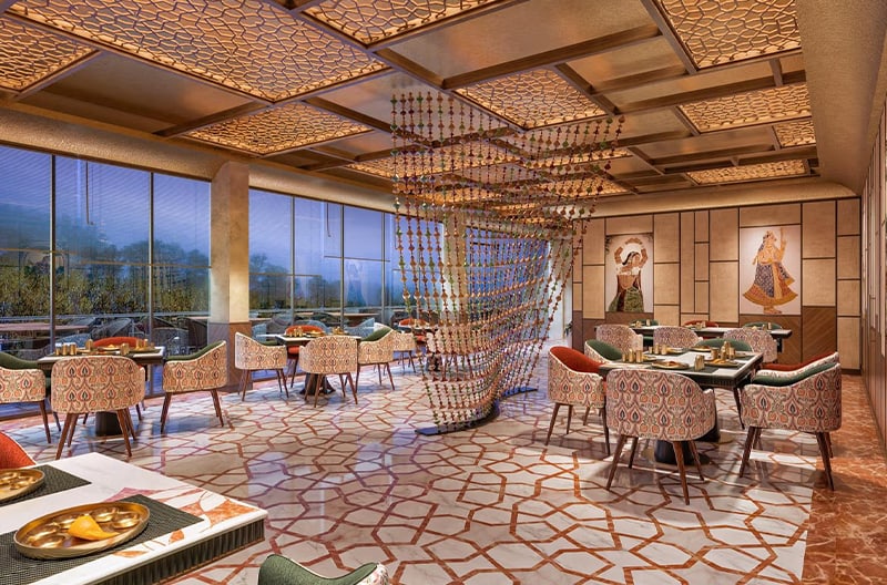3+ restaurants and bars onsite