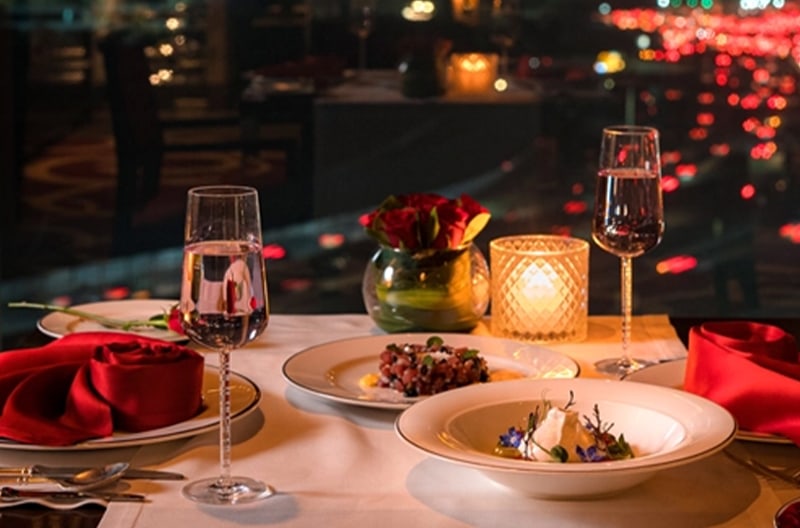 Starlit dining with royal flavours