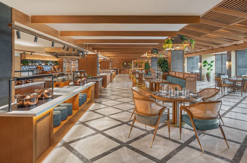 4 on-property restaurants and diners
