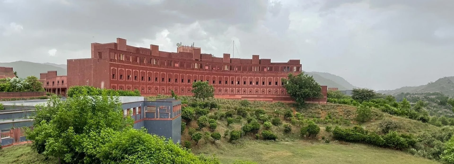 Taj Devi Ratn Resort And Spa Jaipur header image