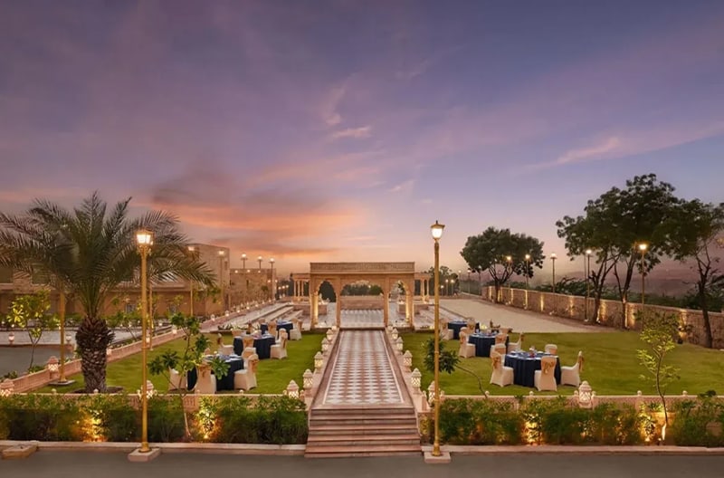 Desert starlit dining experience