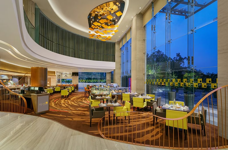 3 in-house diners and bars