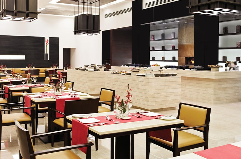 2+ restaurants and bars onsite