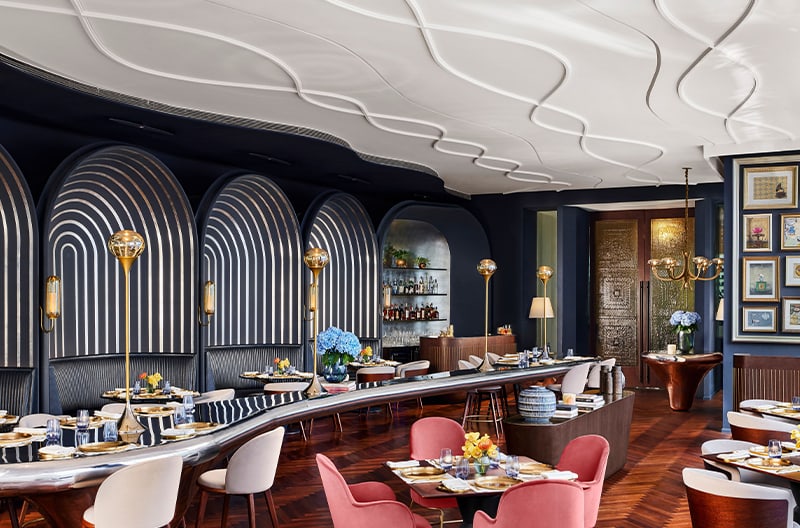 5+ restaurants and bars onsite