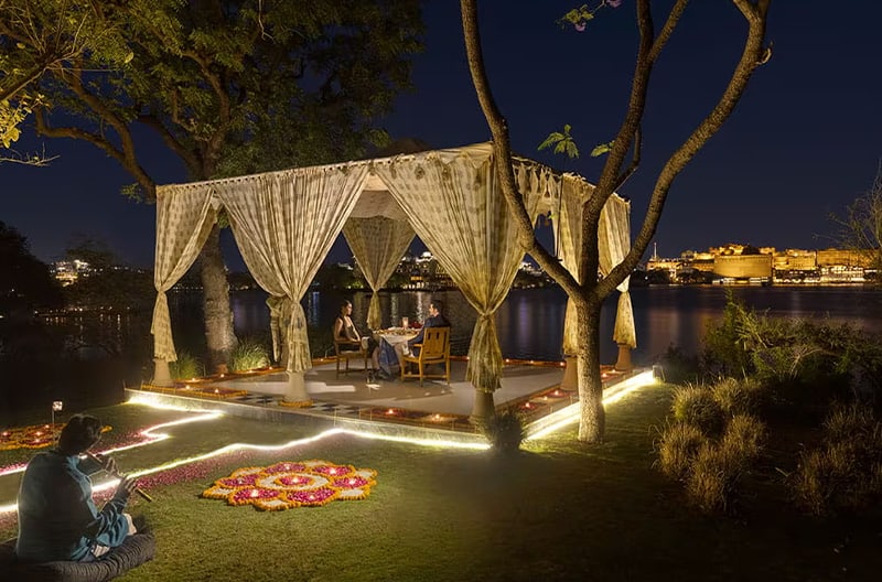 Royal frontier dining at Paatra