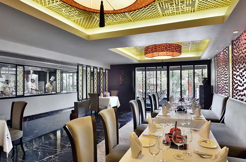 5+ dining venues onsite