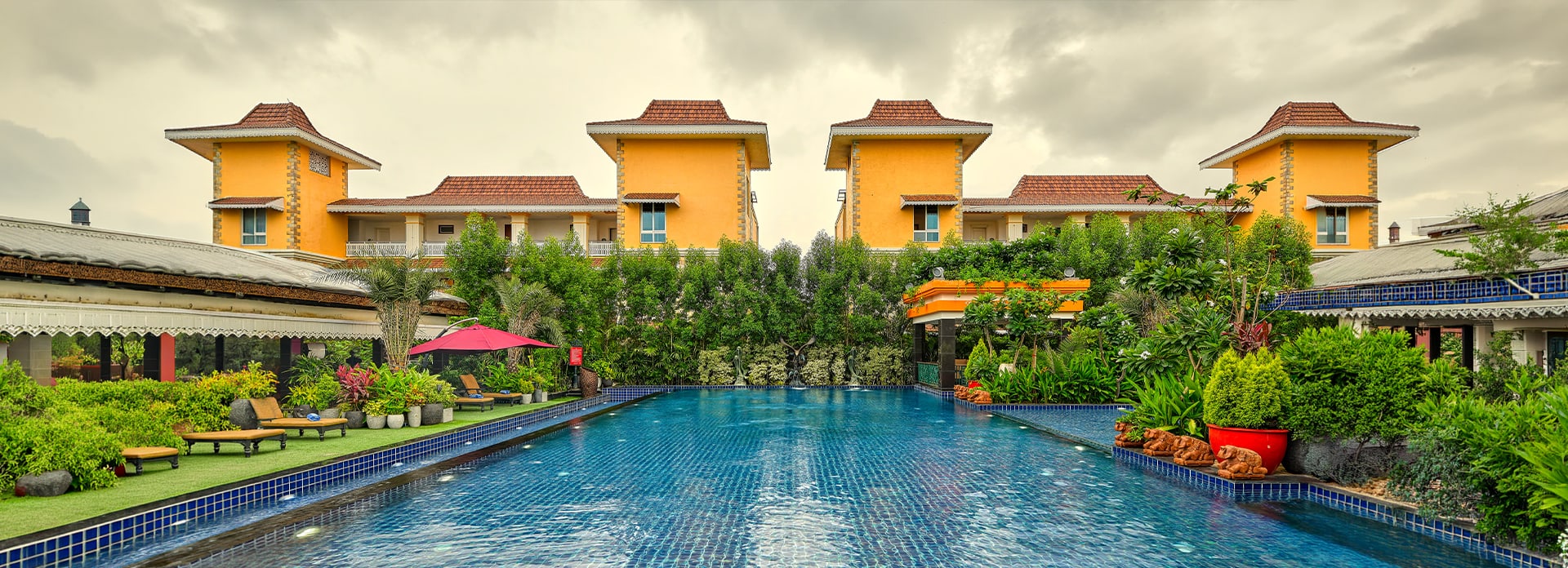 MAYFAIR Lake Resort Raipur header image