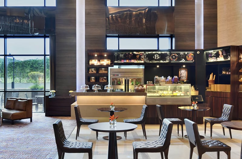 7+ restaurants and bars onsite